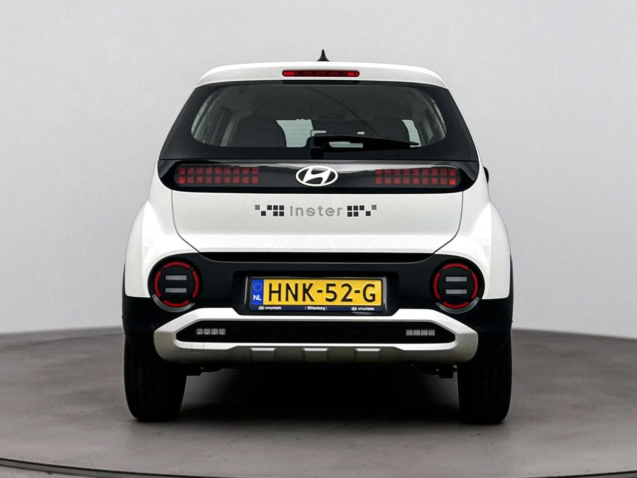 Hyundai INSTER E-MOTION 49 kWh | BTW auto | Lage bijtelling