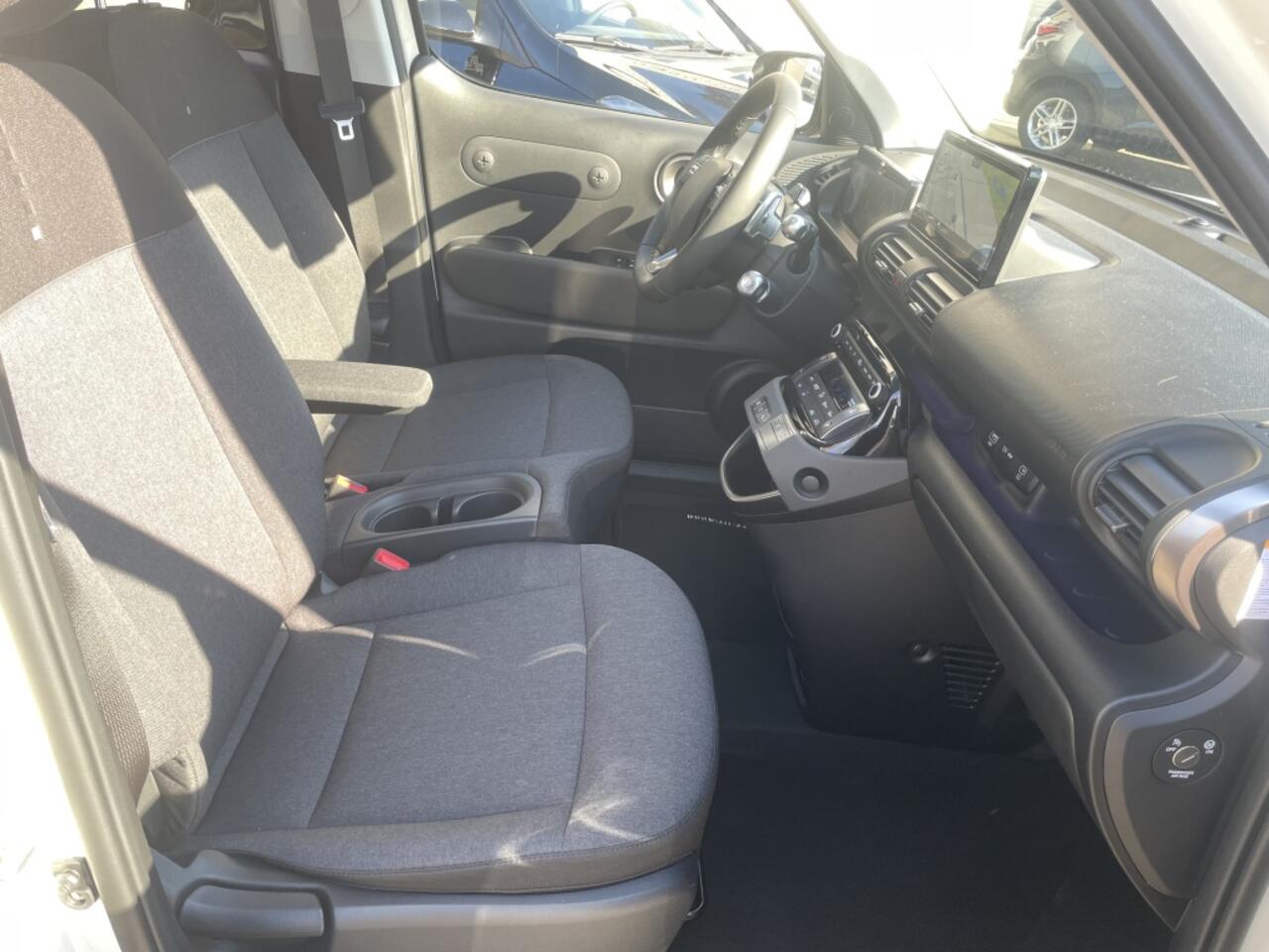 Hyundai INSTER Evolve Sky Plus 49 kWh*RIJKLAARPRIJS*