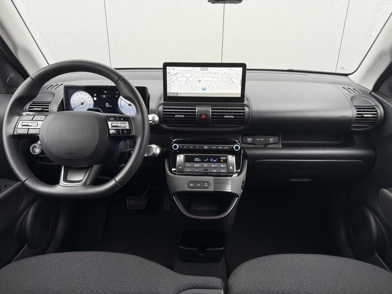 Hyundai INSTER Pulse 49 kWh / Dynamische Navigatie / Achteruitrijcamera / Parkeersensoren Voor + Achter / Leder Stuurwiel /