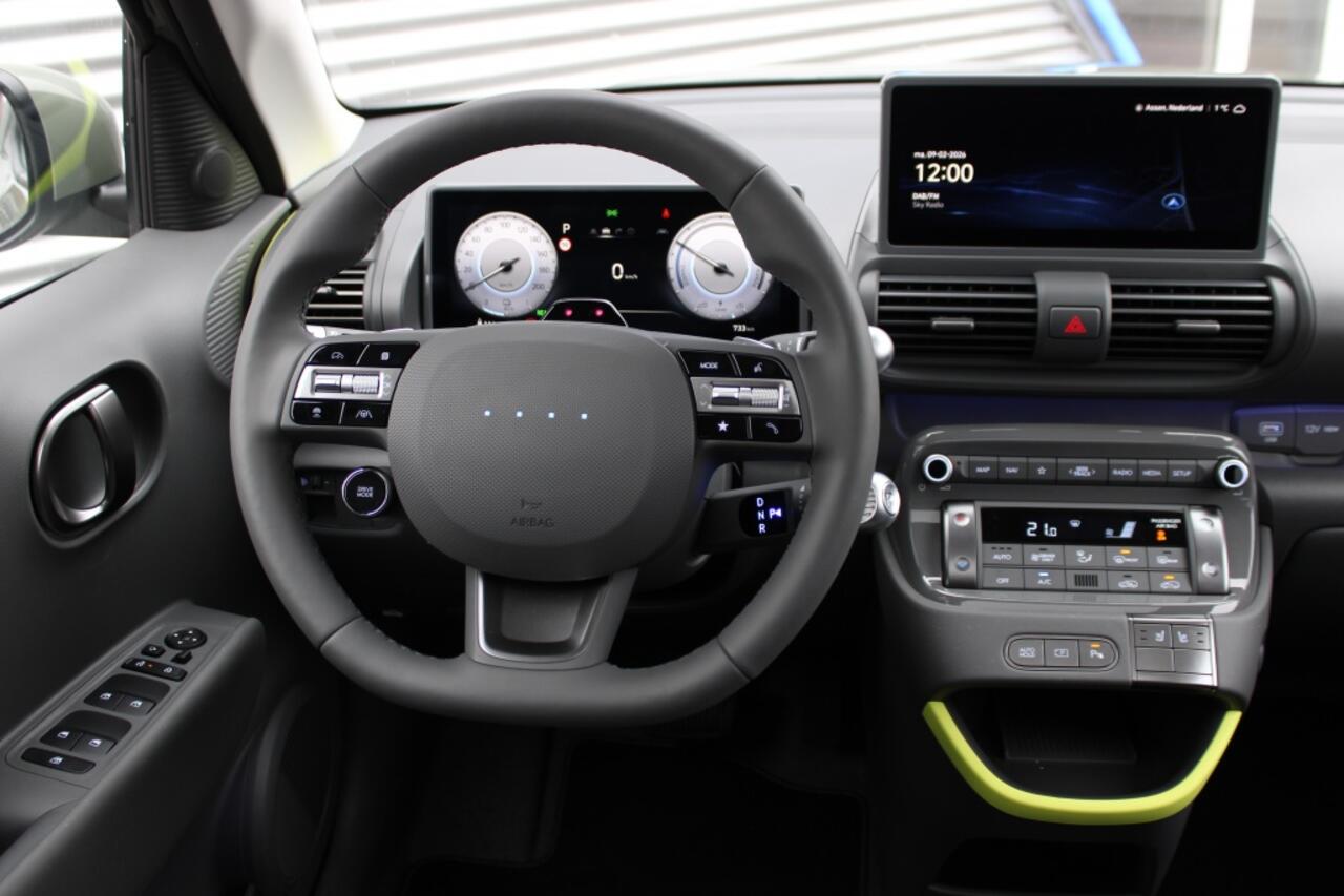 Hyundai INSTER Cross Sky Plus 49 kWh | 360 Camera | Clima | Adapt. Cruise | Ful