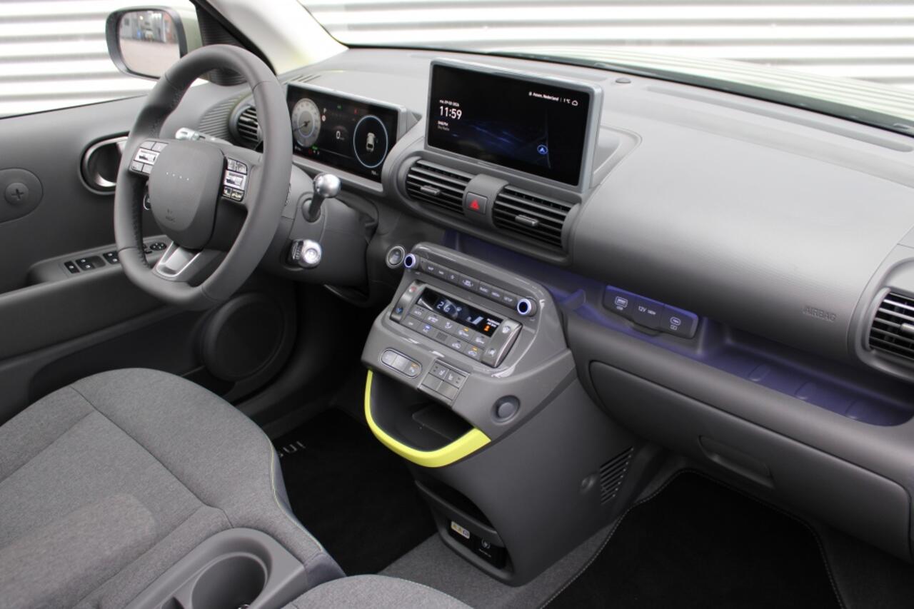 Hyundai INSTER Cross Sky Plus 49 kWh | 360 Camera | Clima | Adapt. Cruise | Ful