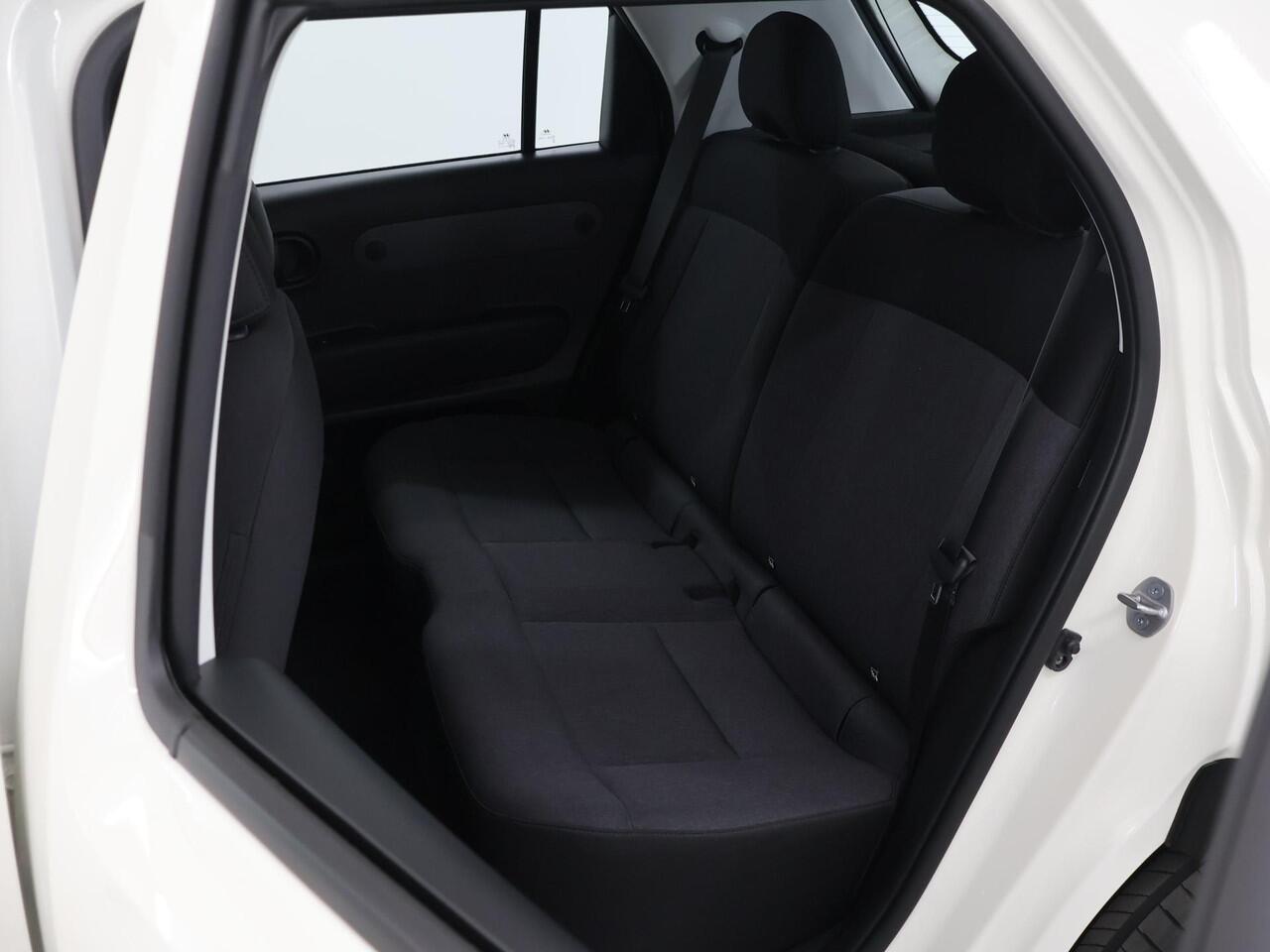 Hyundai INSTER E-Motion 42 kWh | SOH 99% | Navigatie | Parkeercamera | Cruise Control Adaptief | Climate Control | Keyless Go |