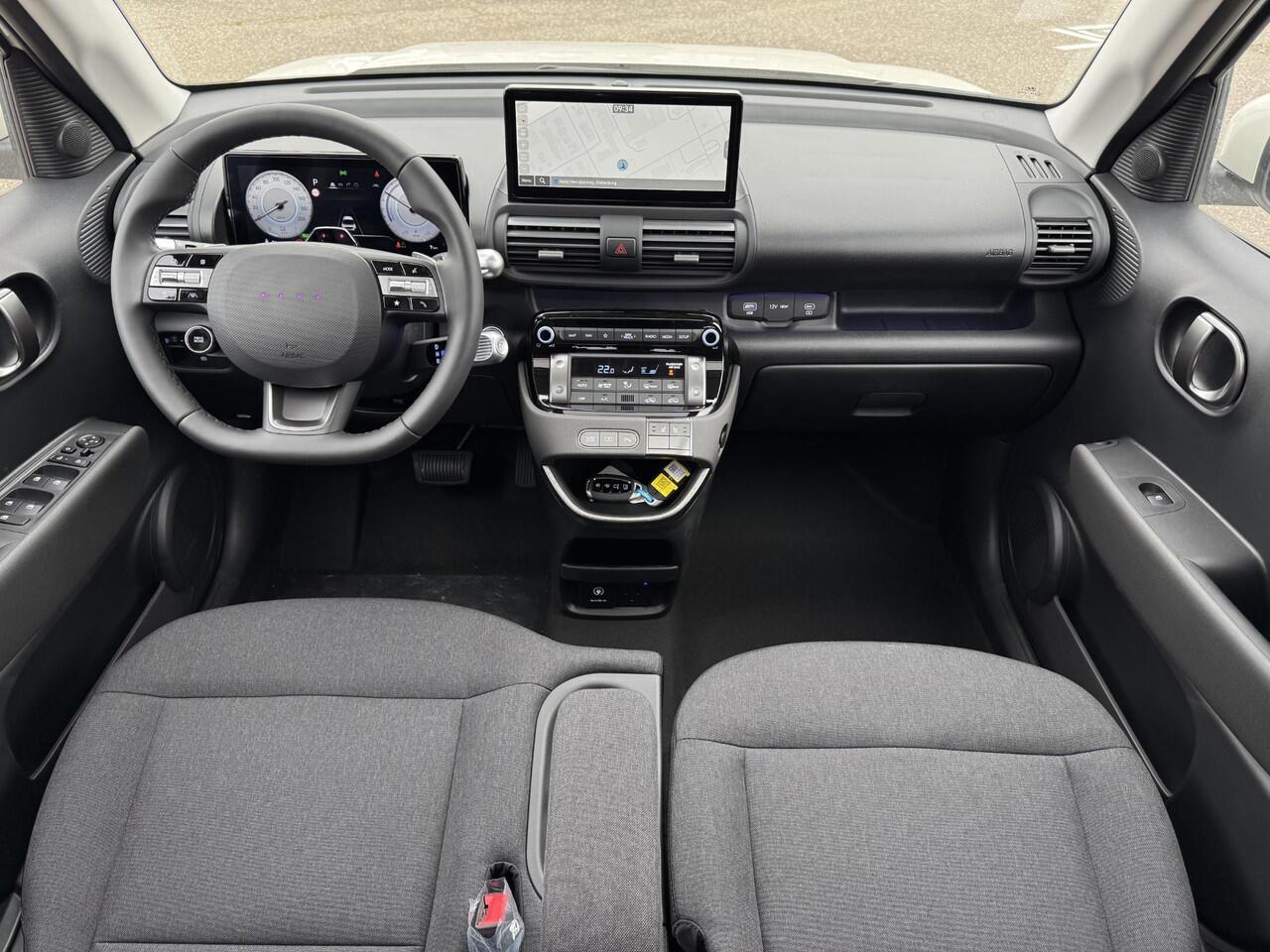 Hyundai INSTER Evolve 49 kWh Winter + Tech Pack