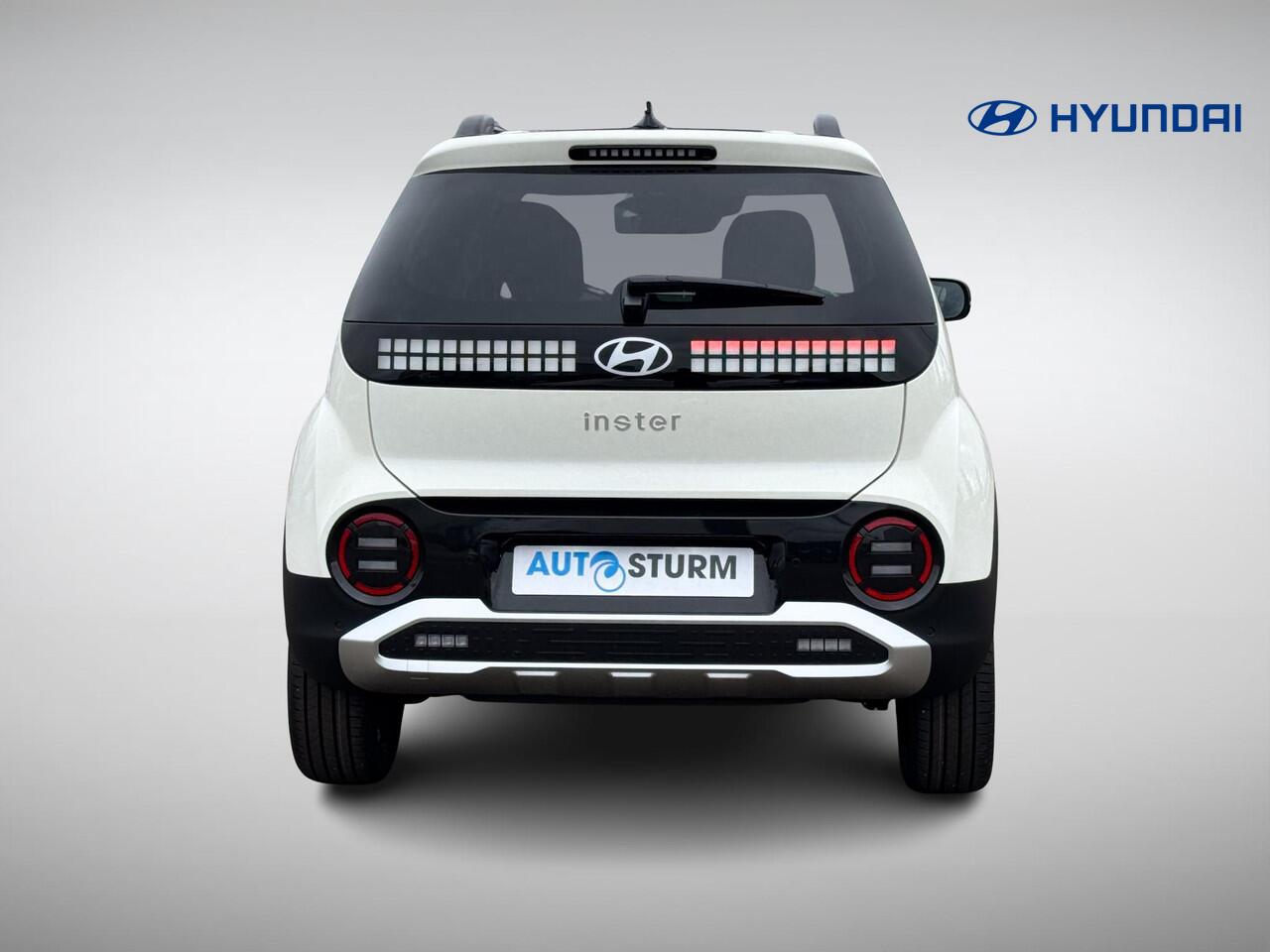 Hyundai INSTER Evolve 49 kWh Winter + Tech Pack