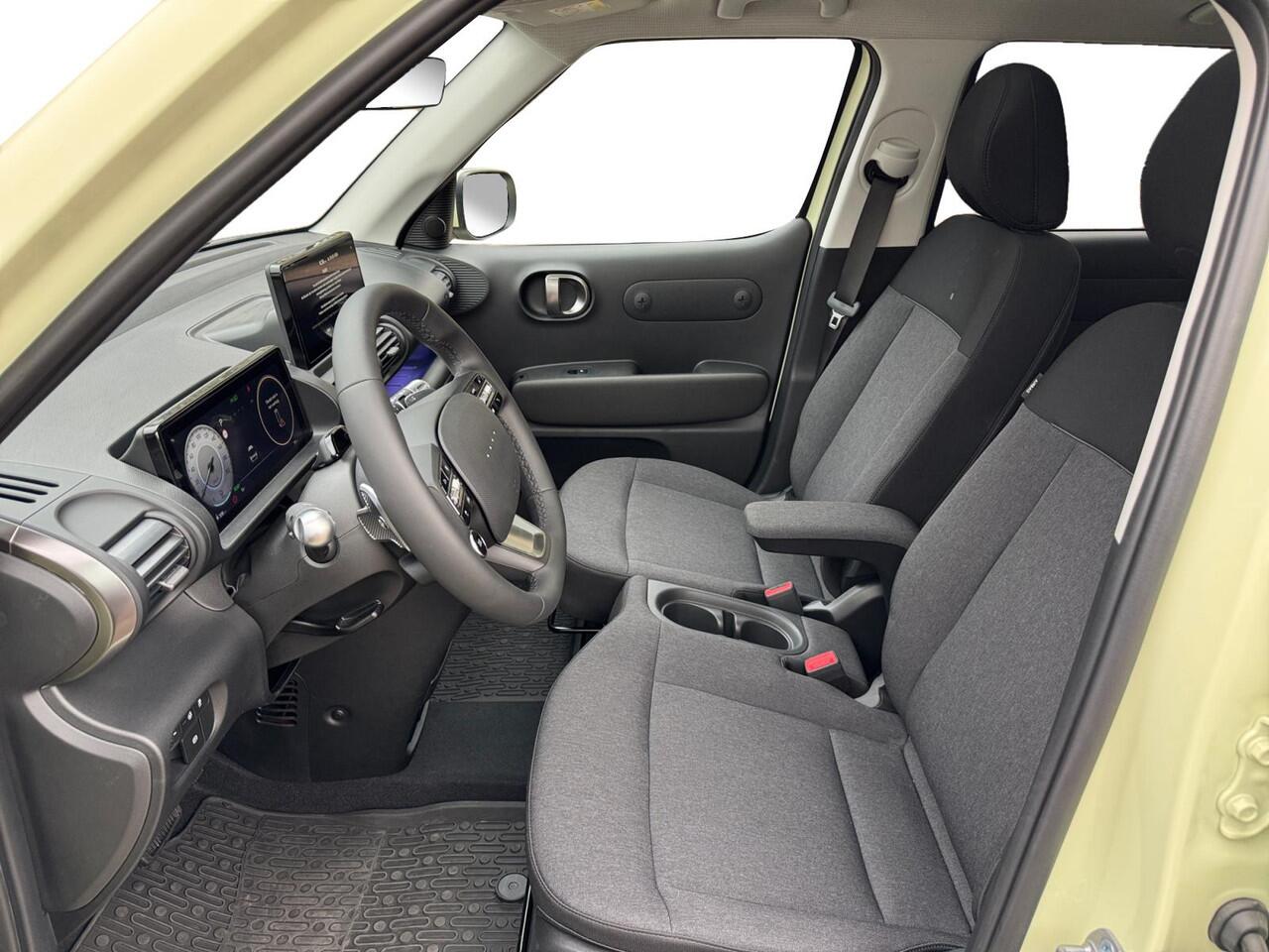 Hyundai INSTER Evolve Sky 49kWh 116pk | ¤3.100 KORTING | TECHPACK | WINTERPACK | 360° CAMERA | STOELVERW. | SENSOREN VOOR + ACHTER | SCHUIF/KANTELDAK |