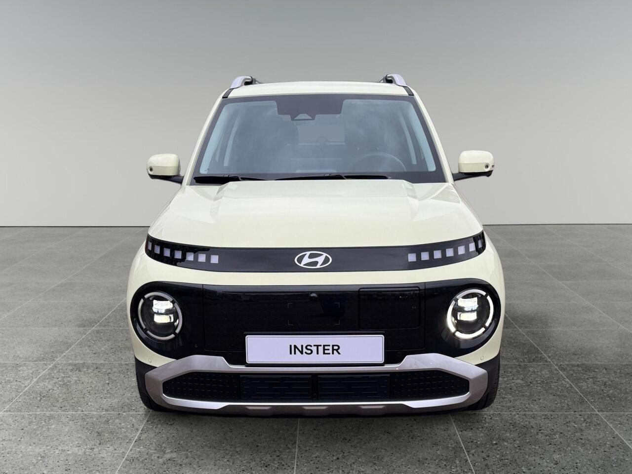 Hyundai INSTER Evolve Sky 49kWh 116pk | ¤3.100 KORTING | TECHPACK | WINTERPACK | 360° CAMERA | STOELVERW. | SENSOREN VOOR + ACHTER | SCHUIF/KANTELDAK |