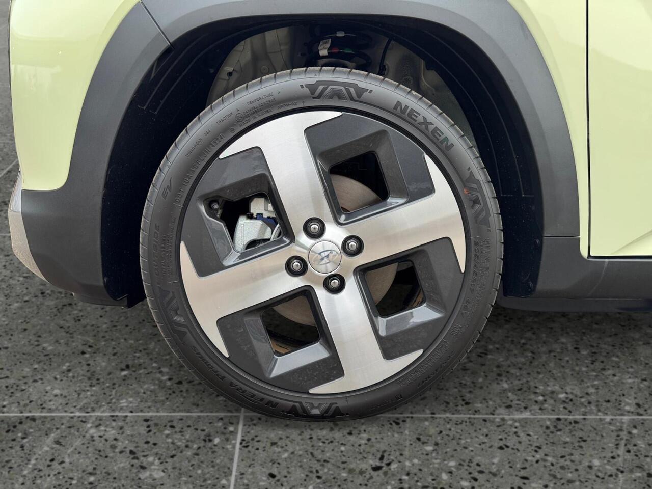 Hyundai INSTER Evolve Sky 49kWh 116pk | ¤3.100 KORTING | TECHPACK | WINTERPACK | 360° CAMERA | STOELVERW. | SENSOREN VOOR + ACHTER | SCHUIF/KANTELDAK |