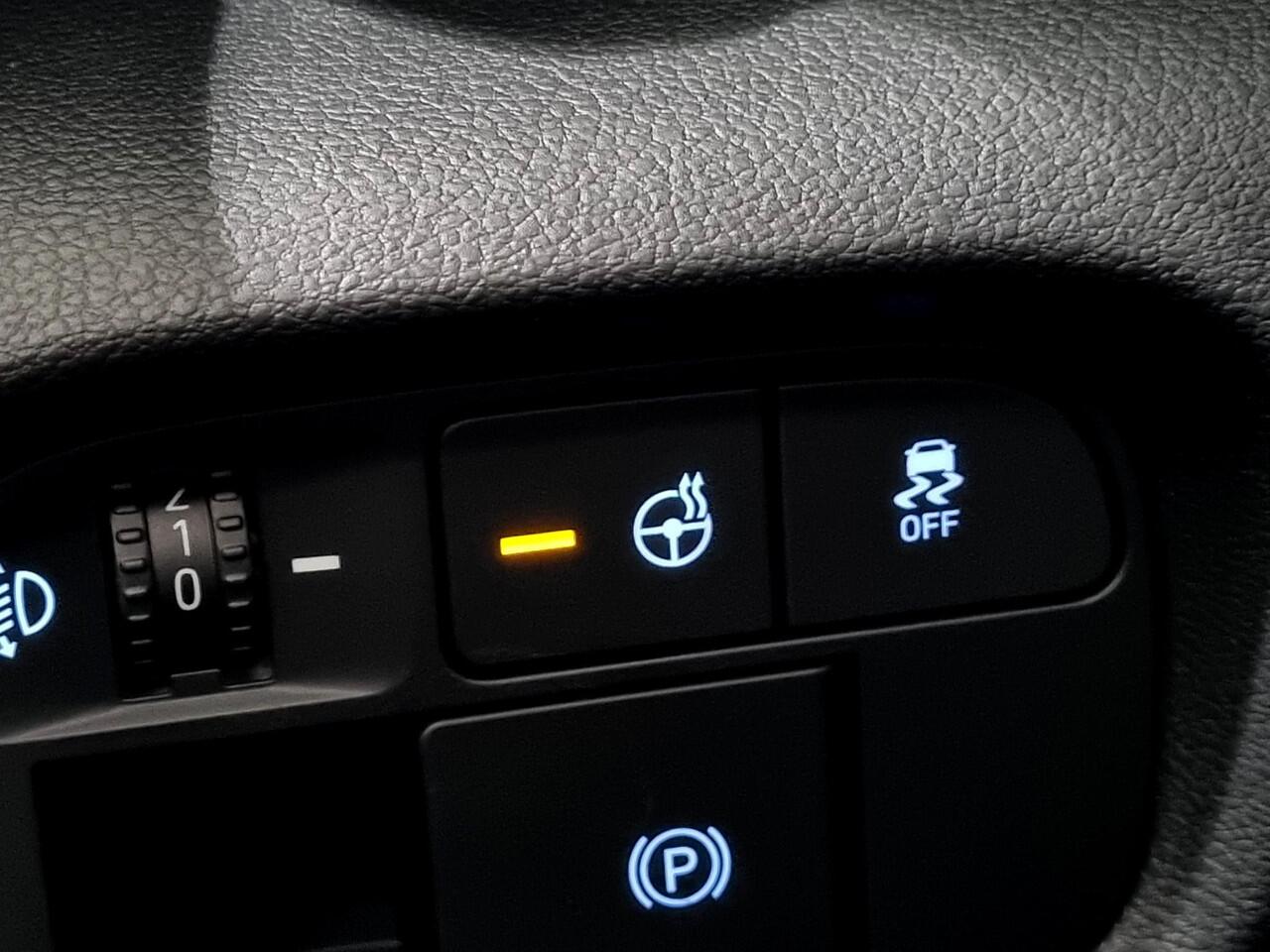 Hyundai INSTER Evolve 49 kWh / UIT VOORRAAD / Winter & Tech pack/ Incl. ¤3000 Inruilvooroordeel / Warmtepomp / Stoel- & Stuurverwarming / Climate Control / Adaptive Cruise Control /