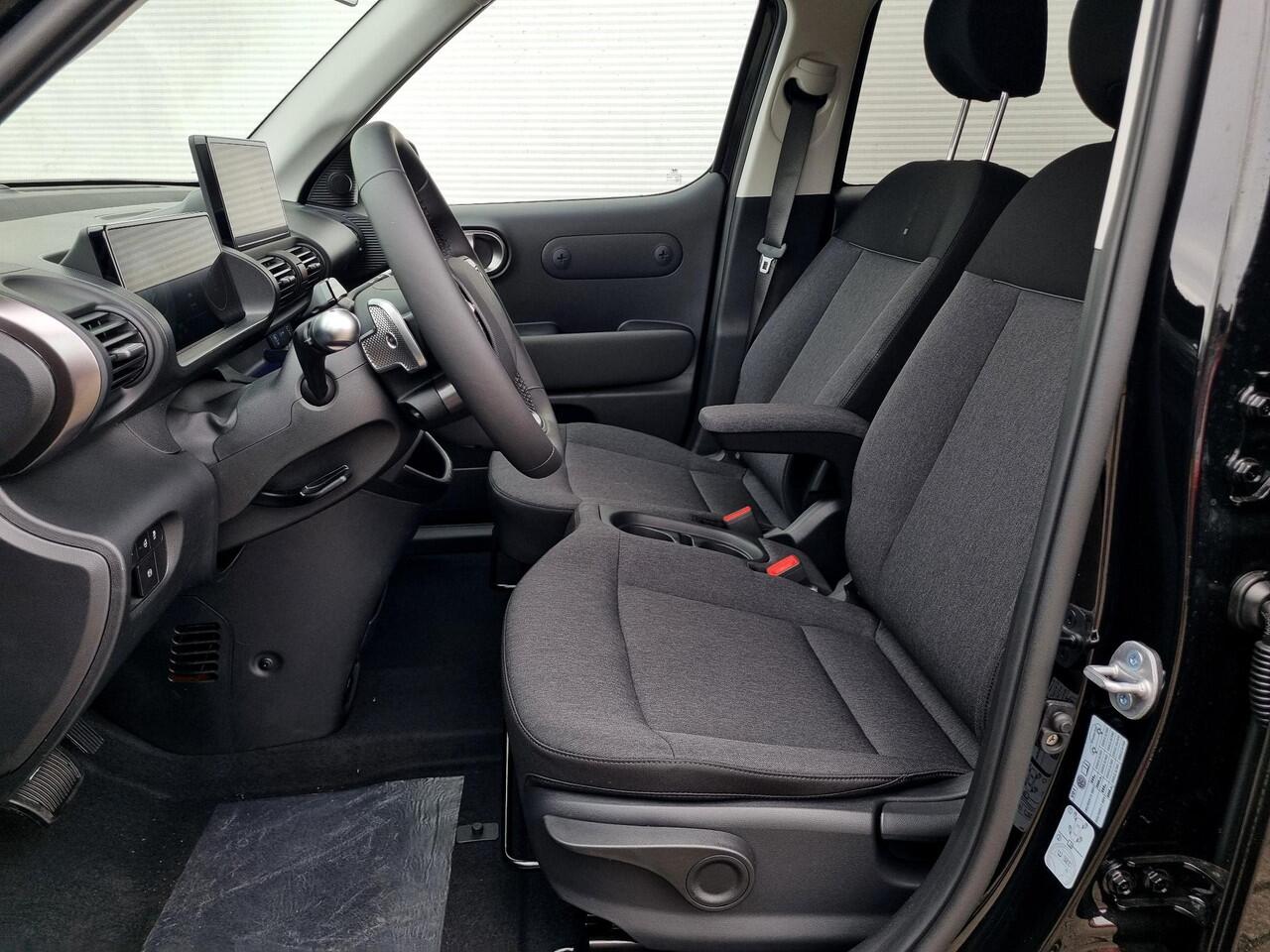 Hyundai INSTER Evolve 49 kWh / UIT VOORRAAD / Winter & Tech pack/ Incl. ¤3000 Inruilvooroordeel / Warmtepomp / Stoel- & Stuurverwarming / Climate Control / Adaptive Cruise Control /