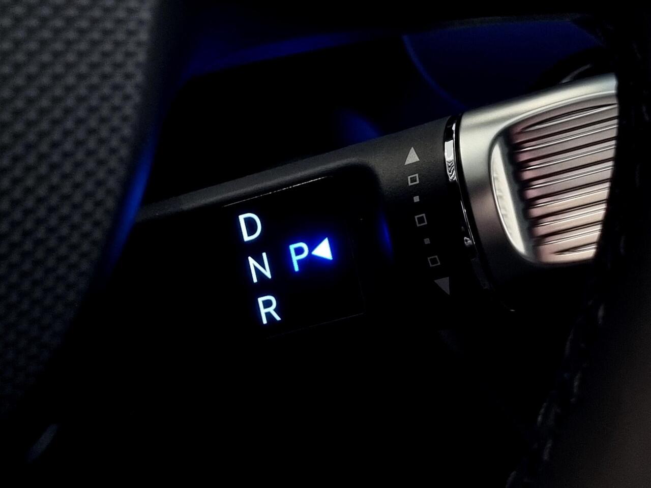 Hyundai INSTER Evolve 49 kWh / UIT VOORRAAD / Winter & Tech pack/ Incl. ¤3000 Inruilvooroordeel / Warmtepomp / Stoel- & Stuurverwarming / Climate Control / Adaptive Cruise Control /