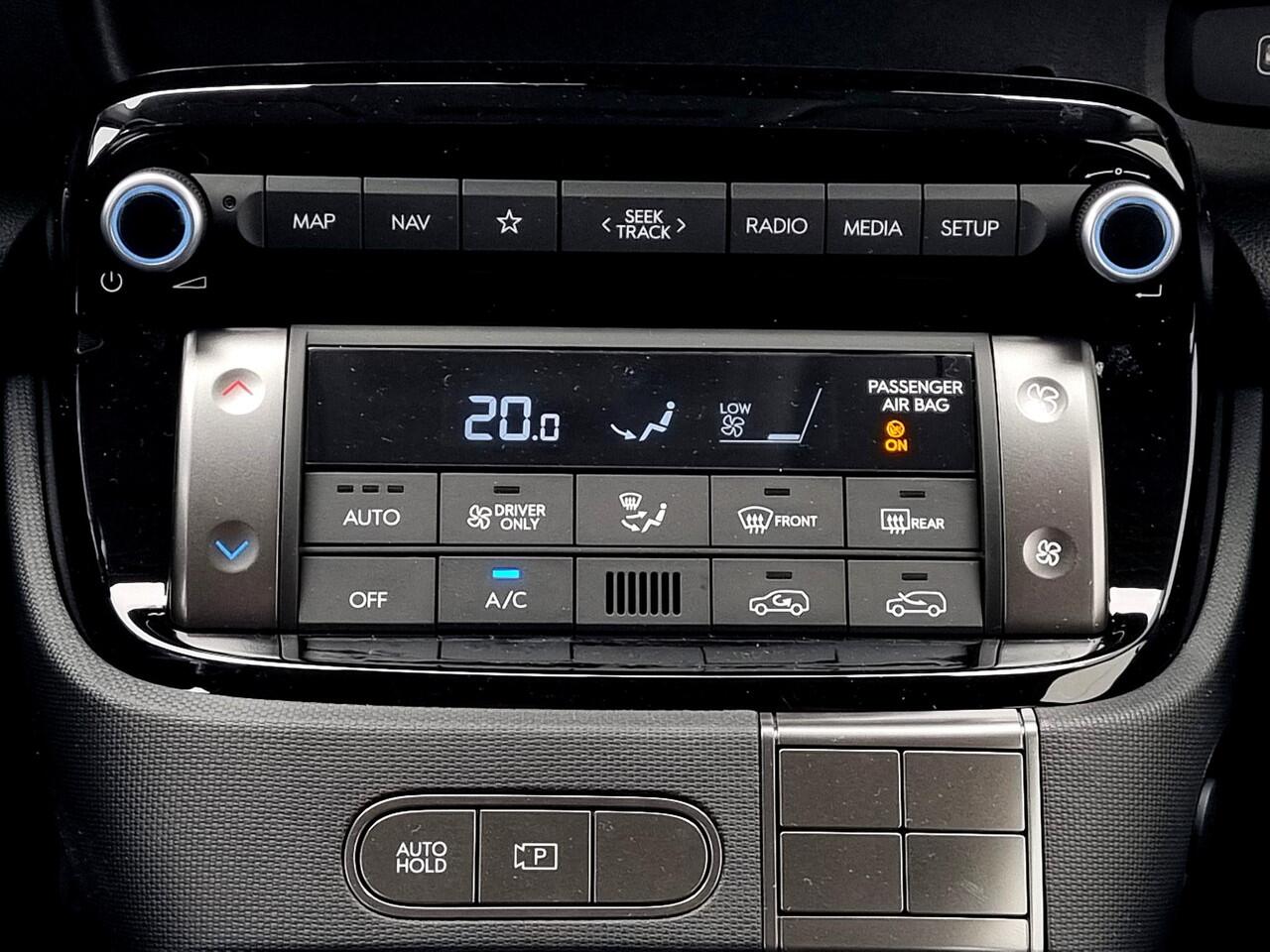 Hyundai INSTER E-Motion 42 kWh /Incl. ¤3000,- inruilvoordeel / Navigatie / Apple & Android carplay / 3 maanden levertijd /