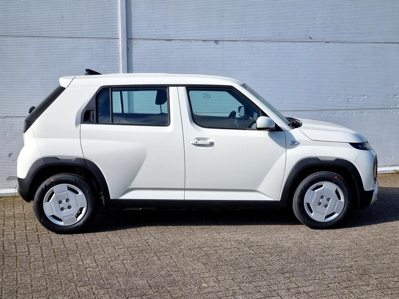 Hyundai INSTER E-Motion 42 kWh /Incl. ¤3000,- inruilvoordeel / Navigatie / Apple & Android carplay / 3 maanden levertijd /