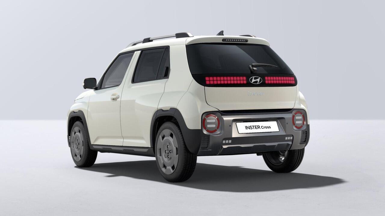 Hyundai INSTER Cross Sky Plus 49 kWh /Incl. ¤3000,- inruilvoordeel / Schuif-kantel dak / Navigatie / Apple & Android carplay / levertijd 3 maanden /