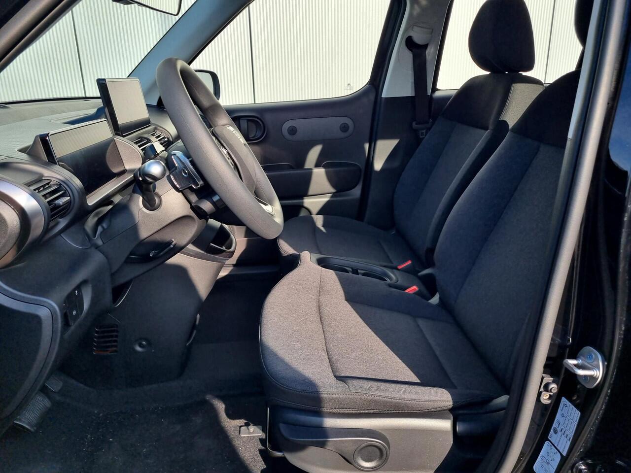 Hyundai INSTER E-Motion 49 kWh / ¤3000,- Voordeel Op Nieuwprijs / Rijklaarprijs / Navigatie / Apple & Android carplay /