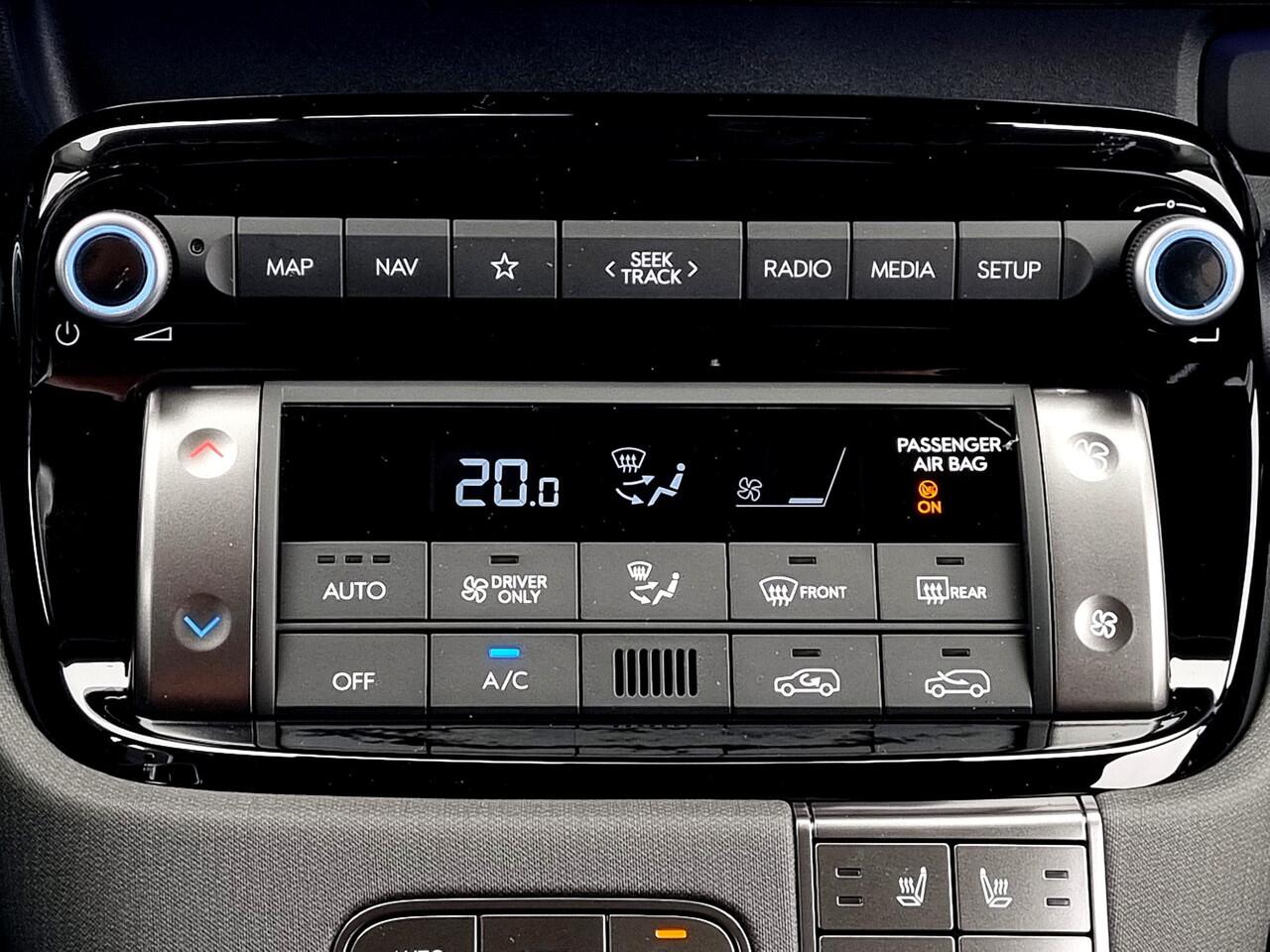 Hyundai INSTER Evolve 49 kWh Winter + Tech Pack ** Nu met ¤ 3.000 voordeel, Nieuw uit voorraad leverbaar **