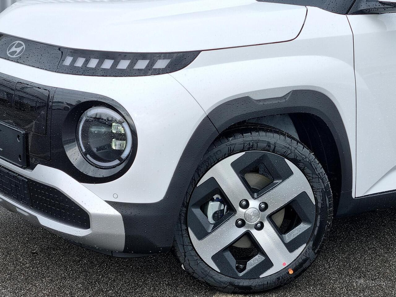 Hyundai INSTER Evolve 49 kWh W&T MY26 / ¤ 3.000,- Voordeel Op Nieuwprijs / Rijklaarprijs / Direct Leverbaar / Navigatie / Apple Carplay & Android Auto / 5 Jaar Fabrieksgarantie / Verschuifbare achterbank /