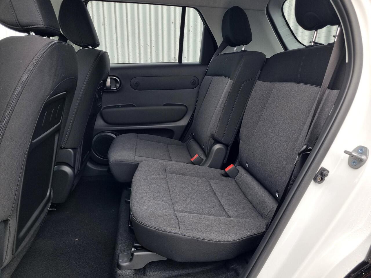 Hyundai INSTER Evolve 49 kWh W&T MY26 / ¤ 3.000,- Voordeel Op Nieuwprijs / Rijklaarprijs / Direct Leverbaar / Navigatie / Apple Carplay & Android Auto / 5 Jaar Fabrieksgarantie / Verschuifbare achterbank /