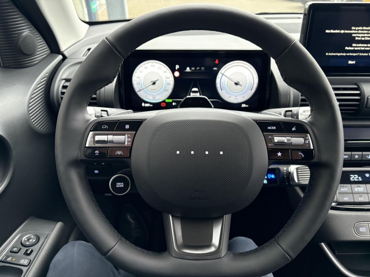 Hyundai INSTER Evolve 49 kWh met Winter Pack + Tech Pack