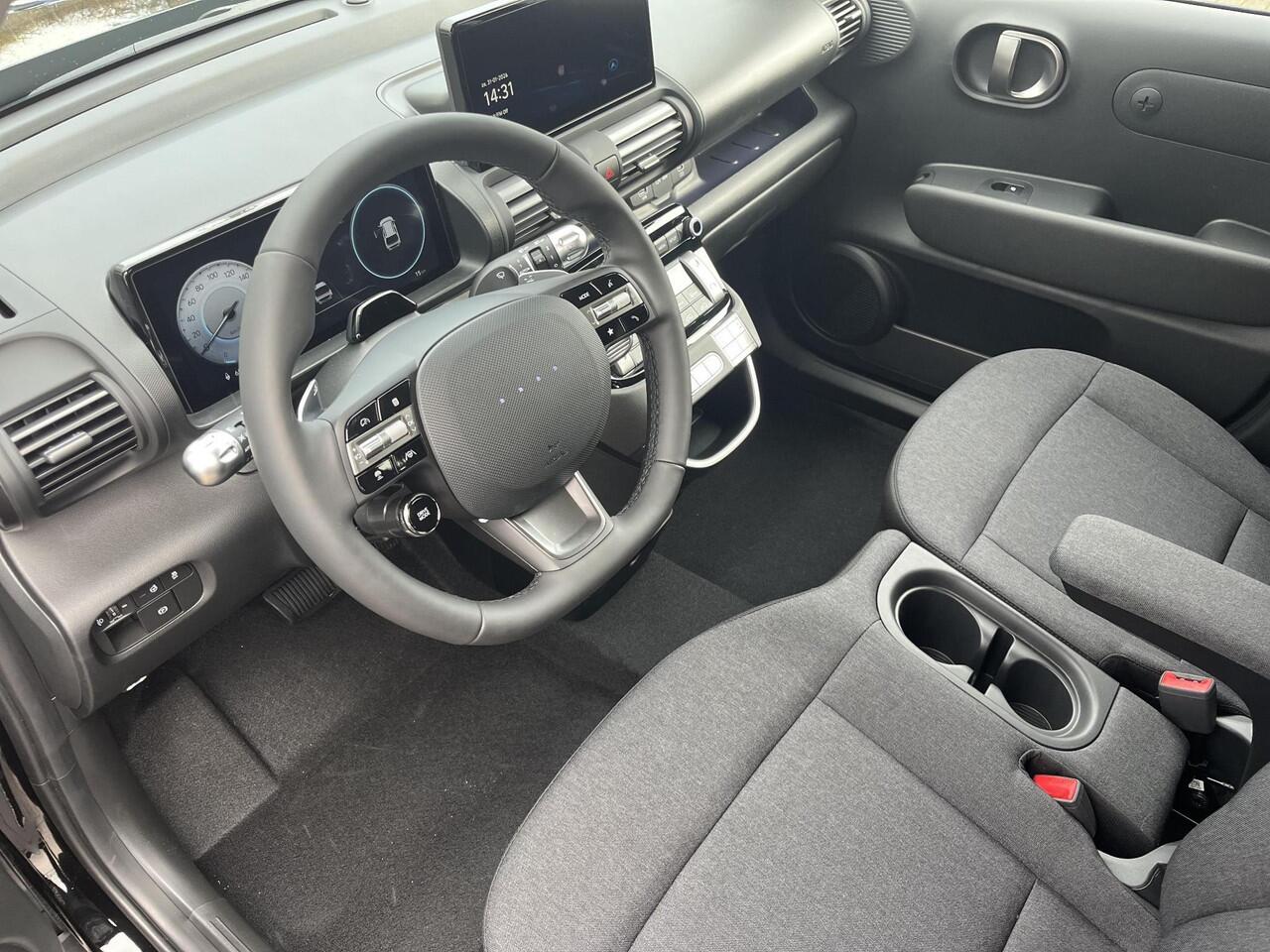 Hyundai INSTER Evolve Sky 49 kWh | Rijklaarprijs! | 3.000 Euro korting | Zonnedak | Apple CarPlay/Android Auto | Cruise Control | 17" wielen |