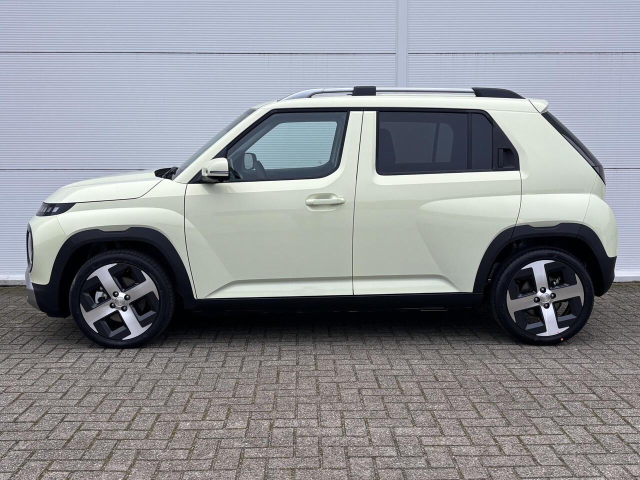 Hyundai INSTER Evolve 49 kWh + Winter & Tech Pack / ¤ 3.000,- Voordeel Op Nieuwprijs / Rijklaarprijs / Direct Leverbaar / Navigatie / LMV / 3-Fase Laden / Warmtepomp /