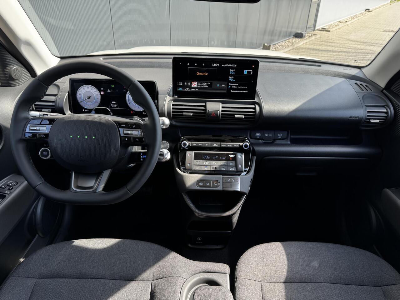 Hyundai INSTER Evolve 49 kWh / Winter & Tech Pack / V2L / 360 Camera / Dynamische Navigatie / Adaptive Cruise Control / Climate Control /