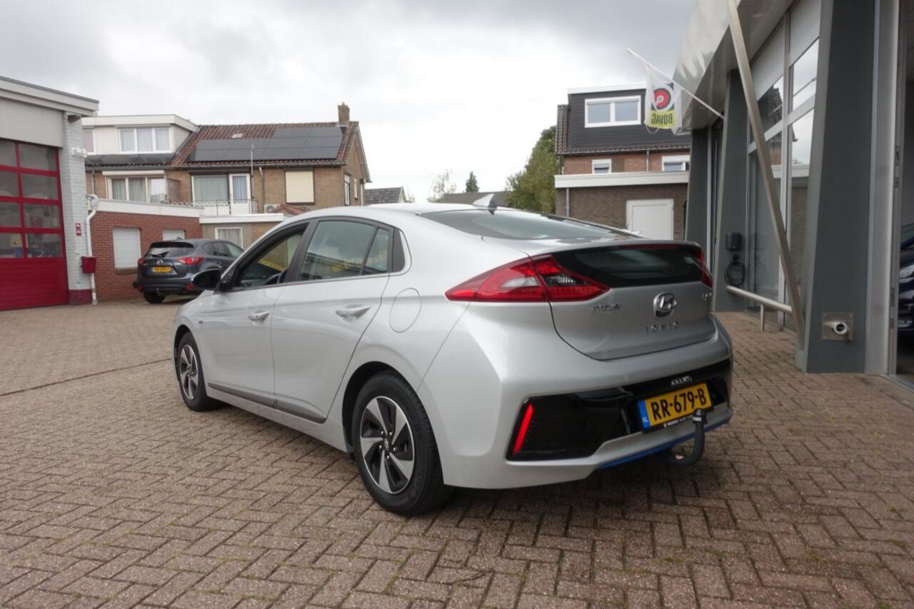 Hyundai IONIQ 1.6 GDI COMFORT TREKHAAK 1E EIGENAAR (All in prijs)
