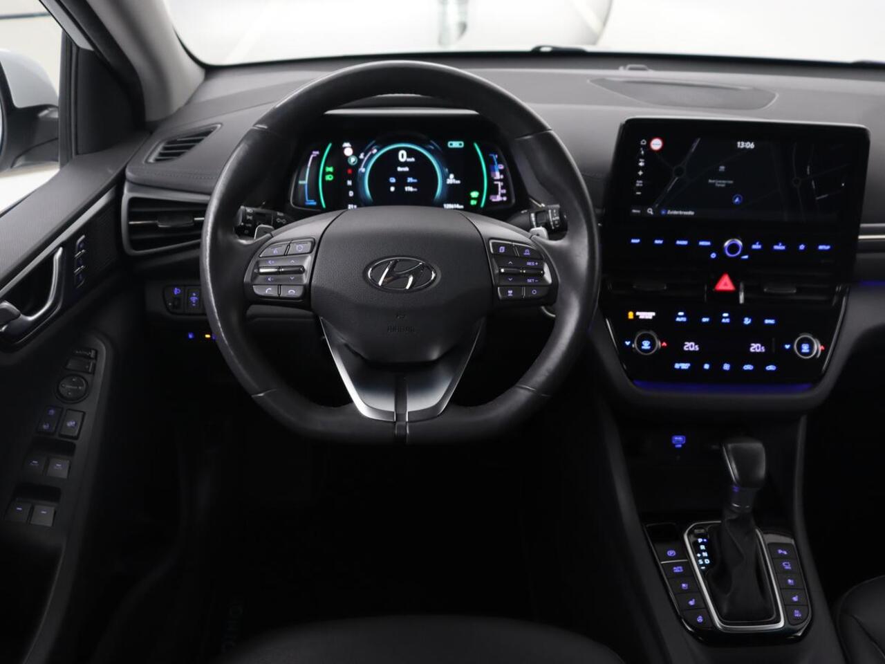 Hyundai IONIQ 1.6 GDi PHEV Premium | Stoelventilatie | Leder | Memory | Adaptive cruise | Stoel & stuurverwarming | Carplay | Navigatie | Camera | Plug In