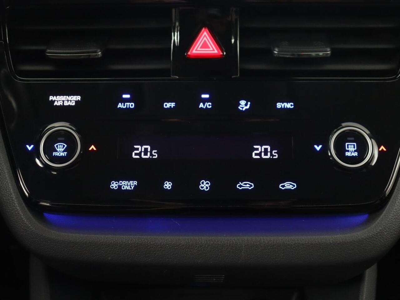 Hyundai IONIQ 1.6 GDi PHEV Premium | Stoelventilatie | Leder | Memory | Adaptive cruise | Stoel & stuurverwarming | Carplay | Navigatie | Camera | Plug In