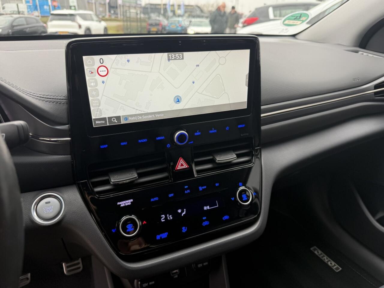 Hyundai IONIQ Premium EV 38 kWh 136PK - MEEST COMPLETE UITVOERING + TREKHAAK