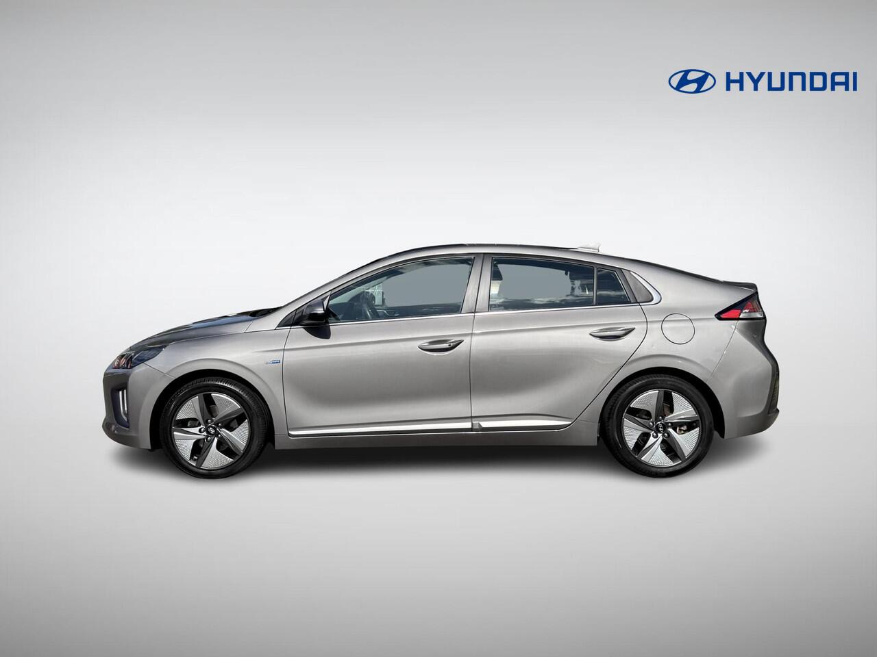 Hyundai IONIQ 1.6 GDi Comfort - Plus | Navigatie | Camera | Apple Carplay/Android Auto | Adapt. Cruise Control | Keyless Entry | Rijklaarprijs!
