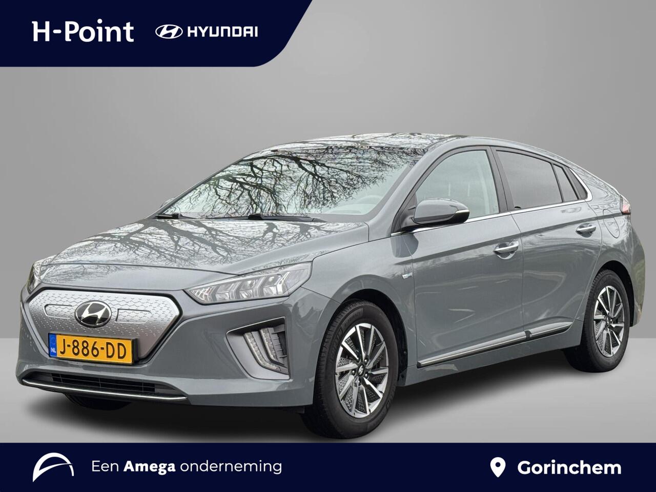Hyundai IONIQ Comfort EV 38kWh 136pk | AFN. TREKHAAK VOOR FIETSENDRAGER | PARKEERSENSOREN | CAMERA | STOELVERW. | NAVI | APPLE CARPLAY / ANDROID AUTO |
