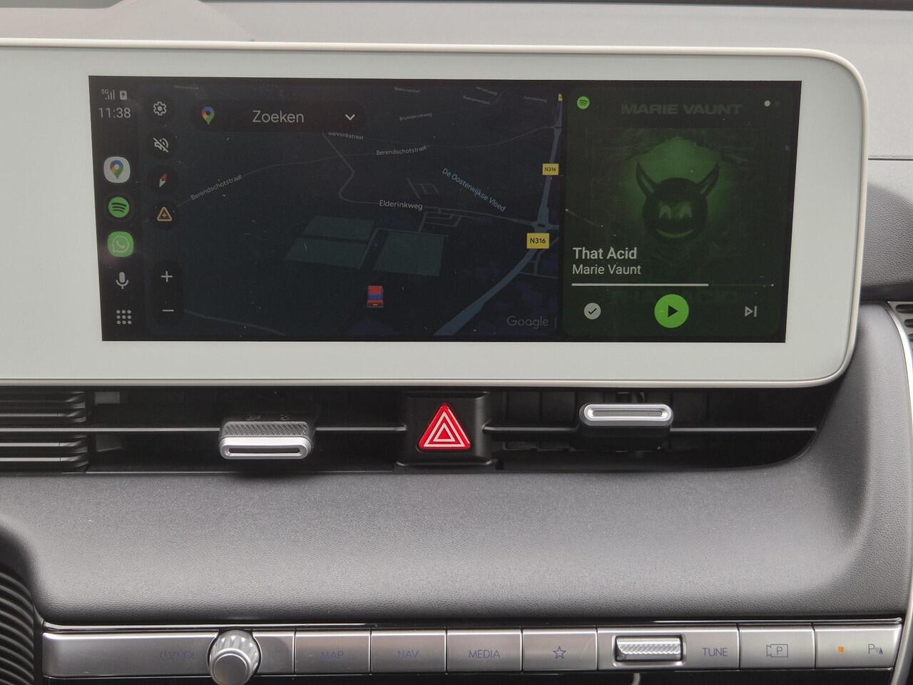 Hyundai IONIQ 5 Connect+ 73kWh / SOH 100% / 8 jaar Batterijgarantie / Trekgewicht 1600KG / Head-up display / Warmtepomp / Adaptieve Cruise Control / Stoel-/Stuurverwaming / Apple Carplay/Android Auto / Bluetooth / Achteruitrijcamera / BOSE audio /