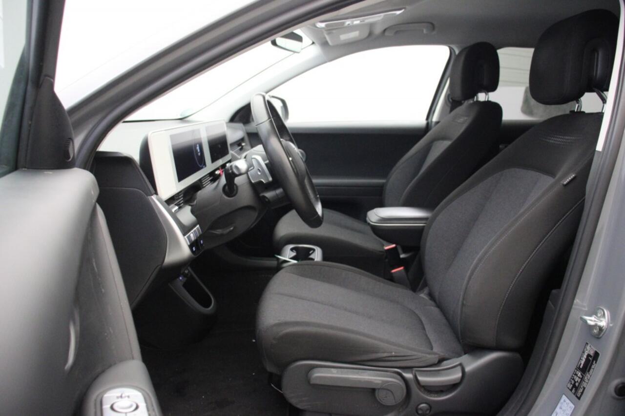 Hyundai IONIQ Style 58 kWh - Digitaal Cockpit, Carplay, Camera, Stoel/Stuur Verw. SOH 97%