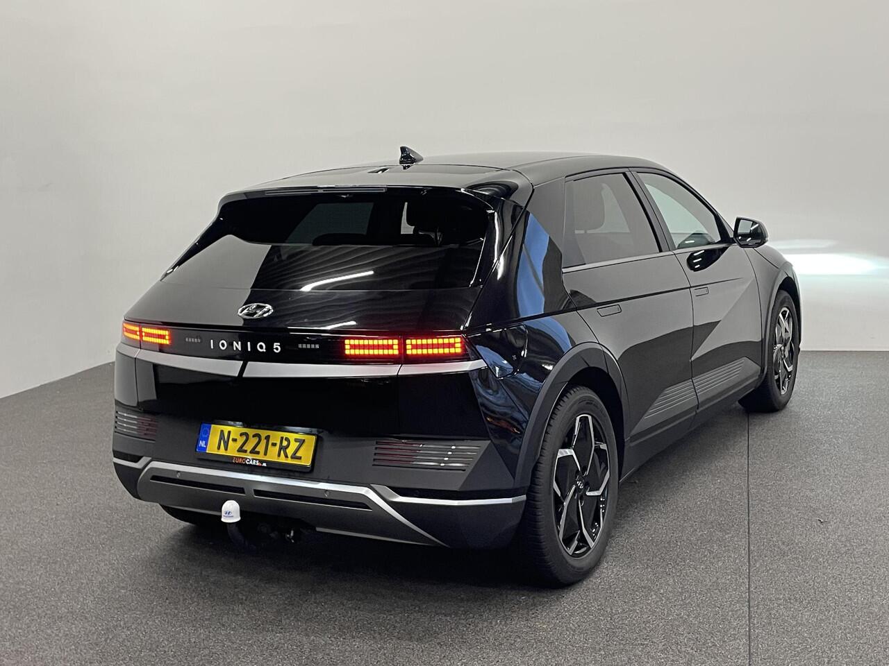 Hyundai IONIQ 5 Style 58 kWh SOH 98% Warmtepomp Airco ECC Navi Carplay Virtual Dashboard Trekhaak PDC VA+ Camera Full LED Adaptive Cruise 19" Velgen