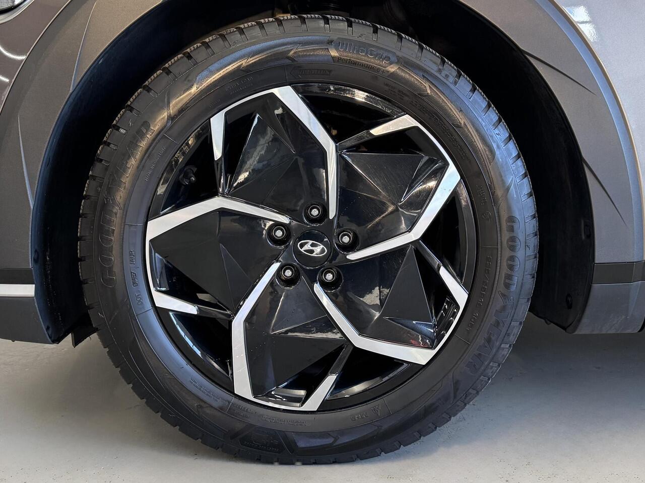 Hyundai IONIQ 5 Style 58 kWh | Warmtepomp | SOH 95% | Trekhaak | NL Auto | Rijklaarprijs