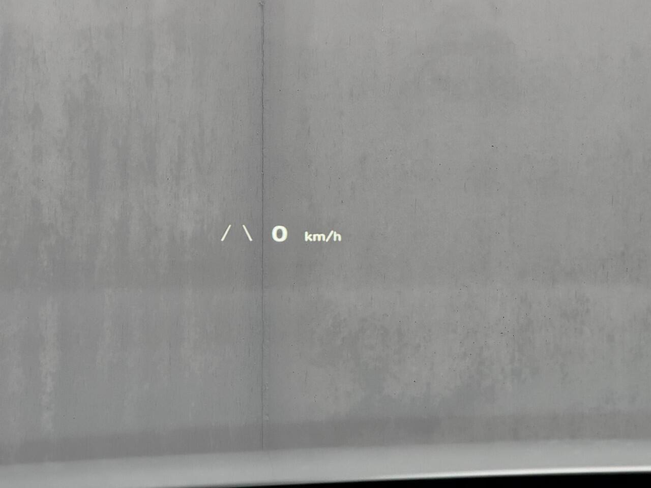 Hyundai IONIQ 5 Lounge 73kWh / Afneembare Trekhaak 1600Kg / Fabrieksgarantie tot 11-2026 / Accu SOH 91,70% / Warmtepomp / Batterij Garantie 8 Jaar / BOSE / HUD / 360 Camera / Elektr. Stoelen / Stoel Verwarming / Stoel Ventilatie / Dodehoek Detectie / Elektr. Achterklep