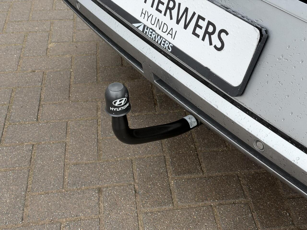 Hyundai IONIQ 5 Lounge 73kWh / Afneembare Trekhaak 1600Kg / Fabrieksgarantie tot 11-2026 / Accu SOH 91,70% / Warmtepomp / Batterij Garantie 8 Jaar / BOSE / HUD / 360 Camera / Elektr. Stoelen / Stoel Verwarming / Stoel Ventilatie / Dodehoek Detectie / Elektr. Achterklep