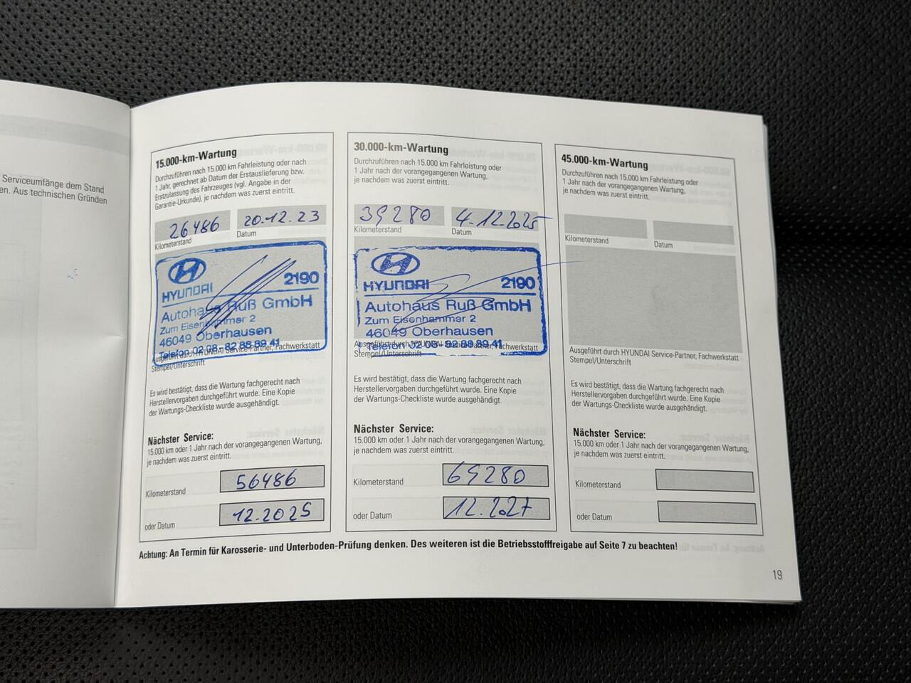 Hyundai IONIQ 5 Lounge 73kWh Automaat SOH 100% / Panoramadak / Dealer onderhouden / Fabrieksgarantie tot 12-2026 / 8 Jaar Batterij Garantie / All Season banden / Warmtepomp / HUD / 360 Camera / Navigatie / Elektr. stoelen + Memory / Stoel & Stuurwiel Verwarming / Stoe