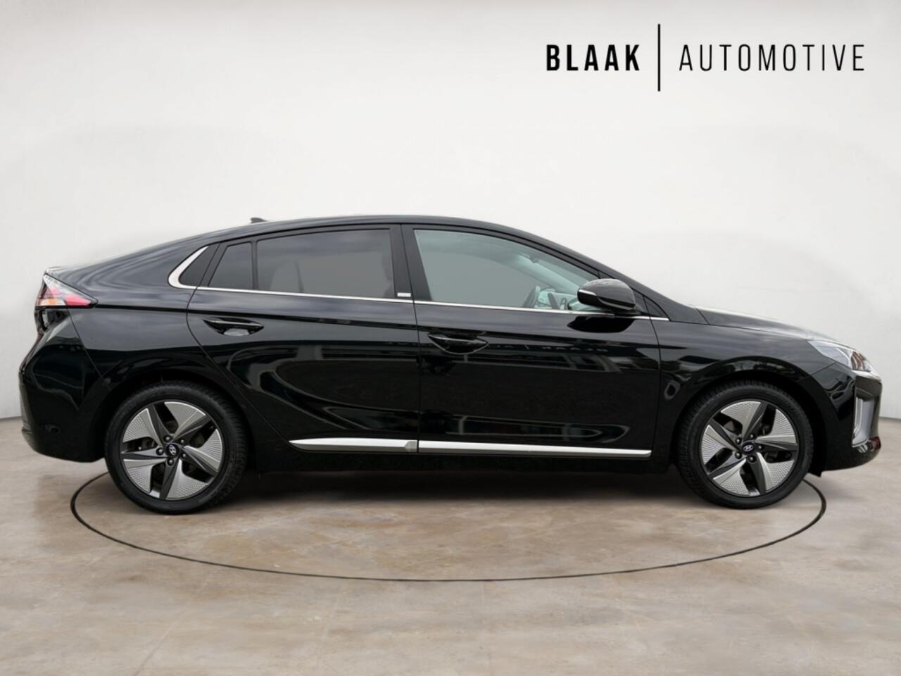 Hyundai IONIQ 1.6 GDi Comfort + | keyless | navigatie | automaat