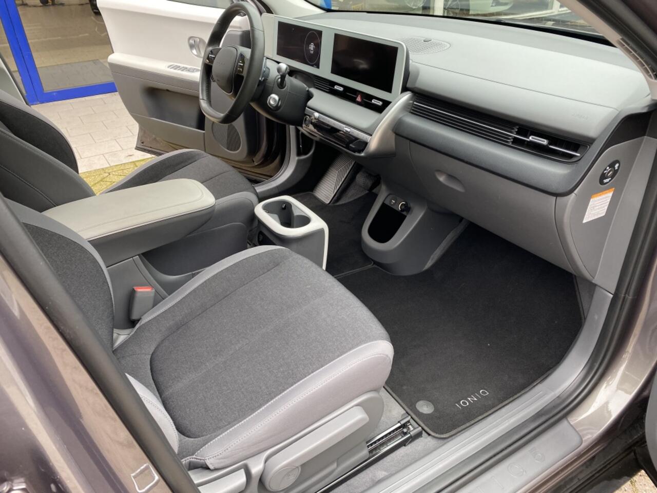 Hyundai IONIQ IONIQ5 Style 58 kWh * Stoelverwarming/Lane assist *