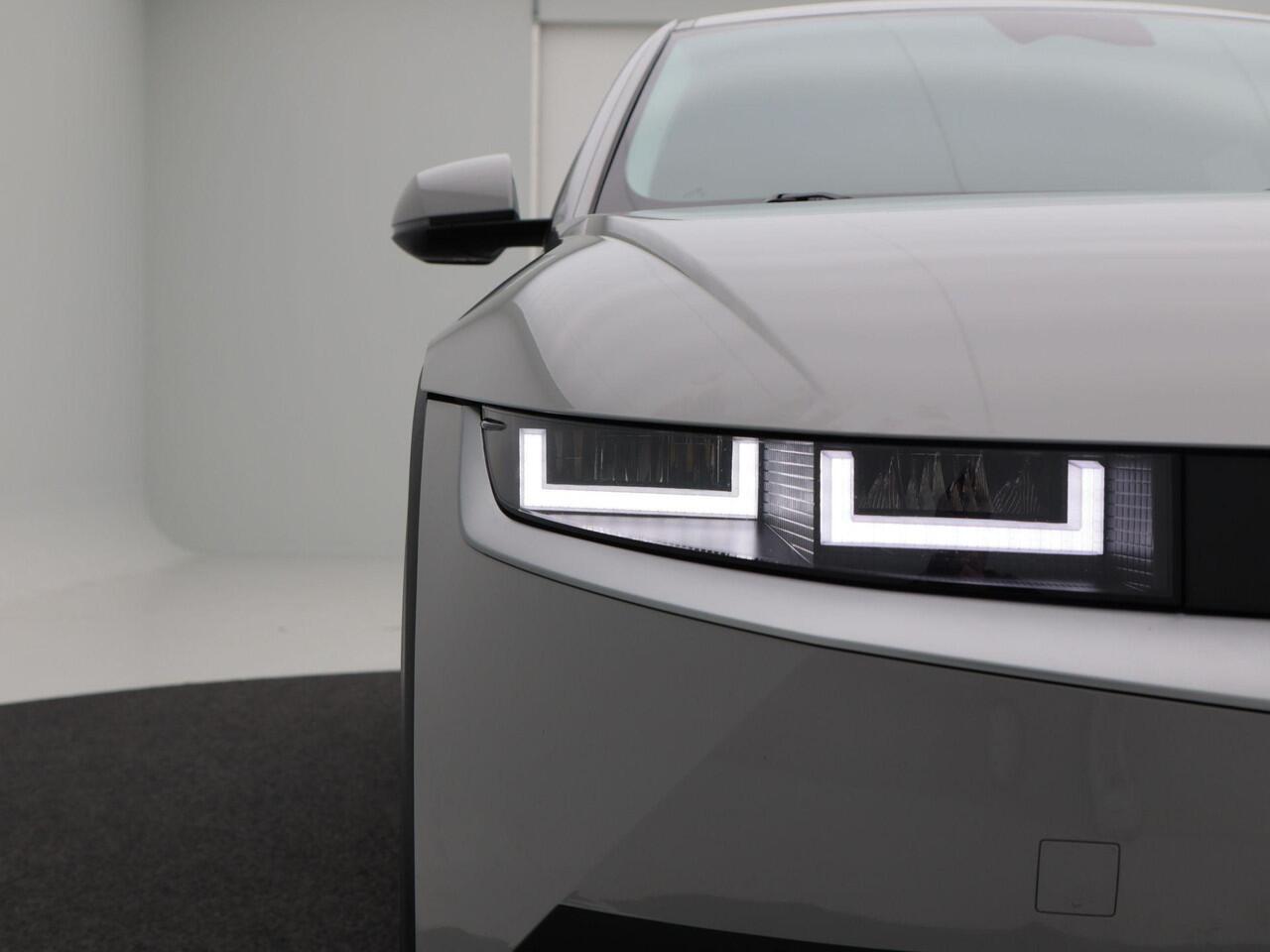 Hyundai IONIQ 5 Connect+ 73kWh 218 Pk | Bose Audio | Elektrisch Verstelbare Stoelen | Virtual Cockpit | Stoelverwarming | Camera | Adaptive Cruise | 19 Inch | 79.265 Km