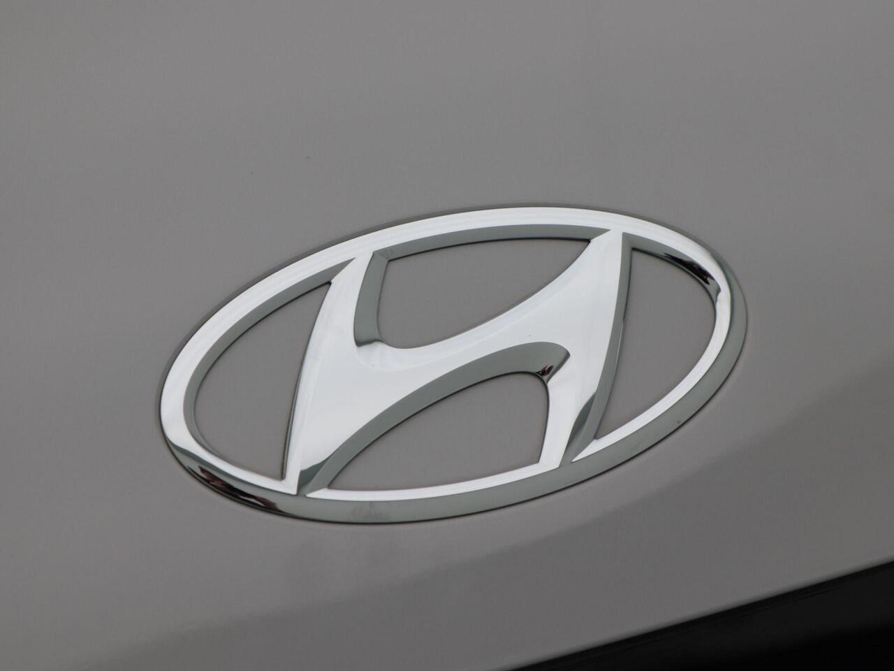 Hyundai IONIQ 5 Connect+ 73kWh 218 Pk | Bose Audio | Elektrisch Verstelbare Stoelen | Virtual Cockpit | Stoelverwarming | Camera | Adaptive Cruise | 19 Inch | 79.265 Km