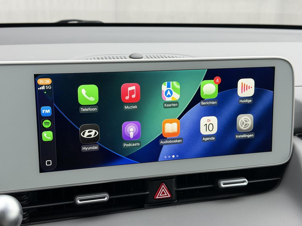 Hyundai IONIQ 5 Connect 73kWh Automaat / Fabrieksgarantie tot 08-2027 / Accu SOH 95,80% / Dealer onderhouden / 8 Jaar Batterij Garantie / Apple Carplay & Android Auto / Warmtepomp / Achterbank Verwarming / Stoel & Stuurwiel Verwarming / ACC Cruise / Dodehoek / Elektr. 