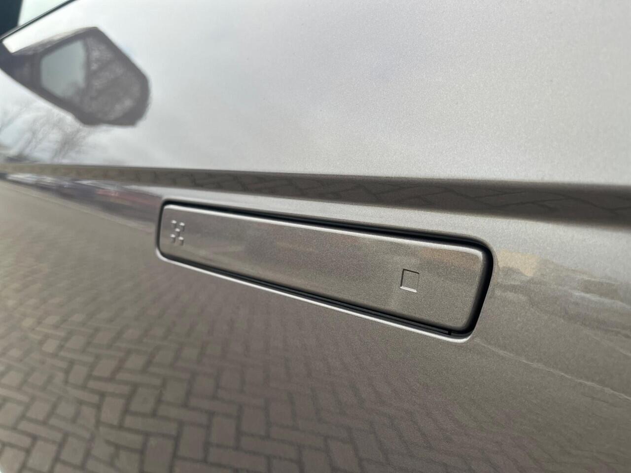 Hyundai IONIQ 5 Lounge AWD 73kWh 325pk | LONG RANGE ACCU | 20 INCH | MEMORY-FUNCTIE & LEDEREN INTERIEUR | AFN. TREKHAAK | ACHTERKLEP ELEKTRISCH | WINTERBANDEN |