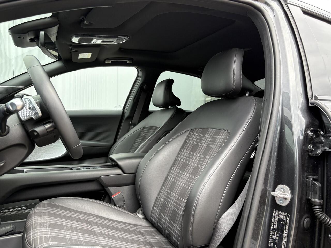 Hyundai IONIQ 6 First Edition AWD 77.4 kWh Schuifkanteldak / Lederen bekleding / Airco / Stoel verwarming - verkoeling / Stuurverwarming /