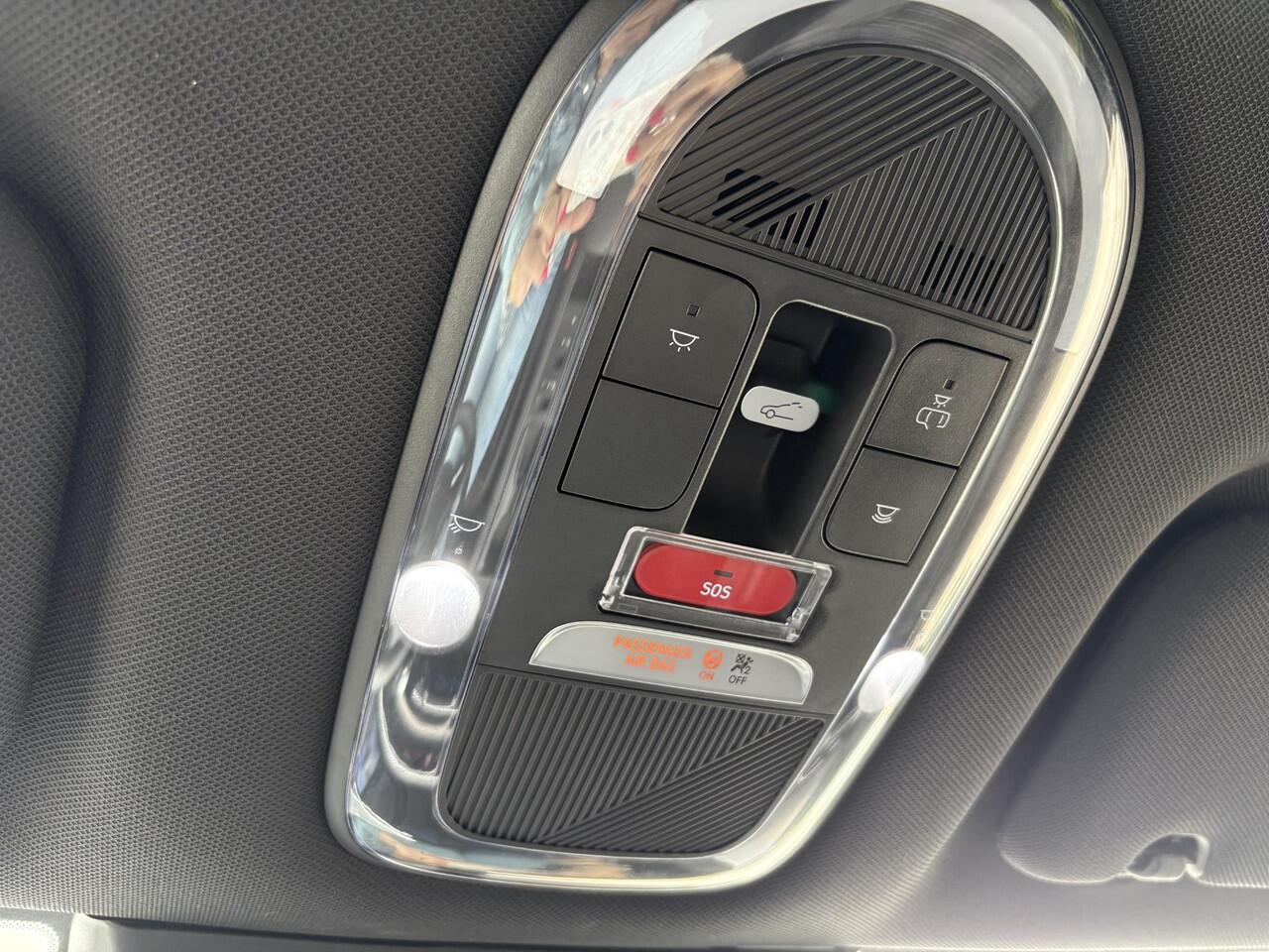 Hyundai IONIQ 6 First Edition AWD 77.4 kWh Schuifkanteldak / Lederen bekleding / Airco / Stoel verwarming - verkoeling / Stuurverwarming /