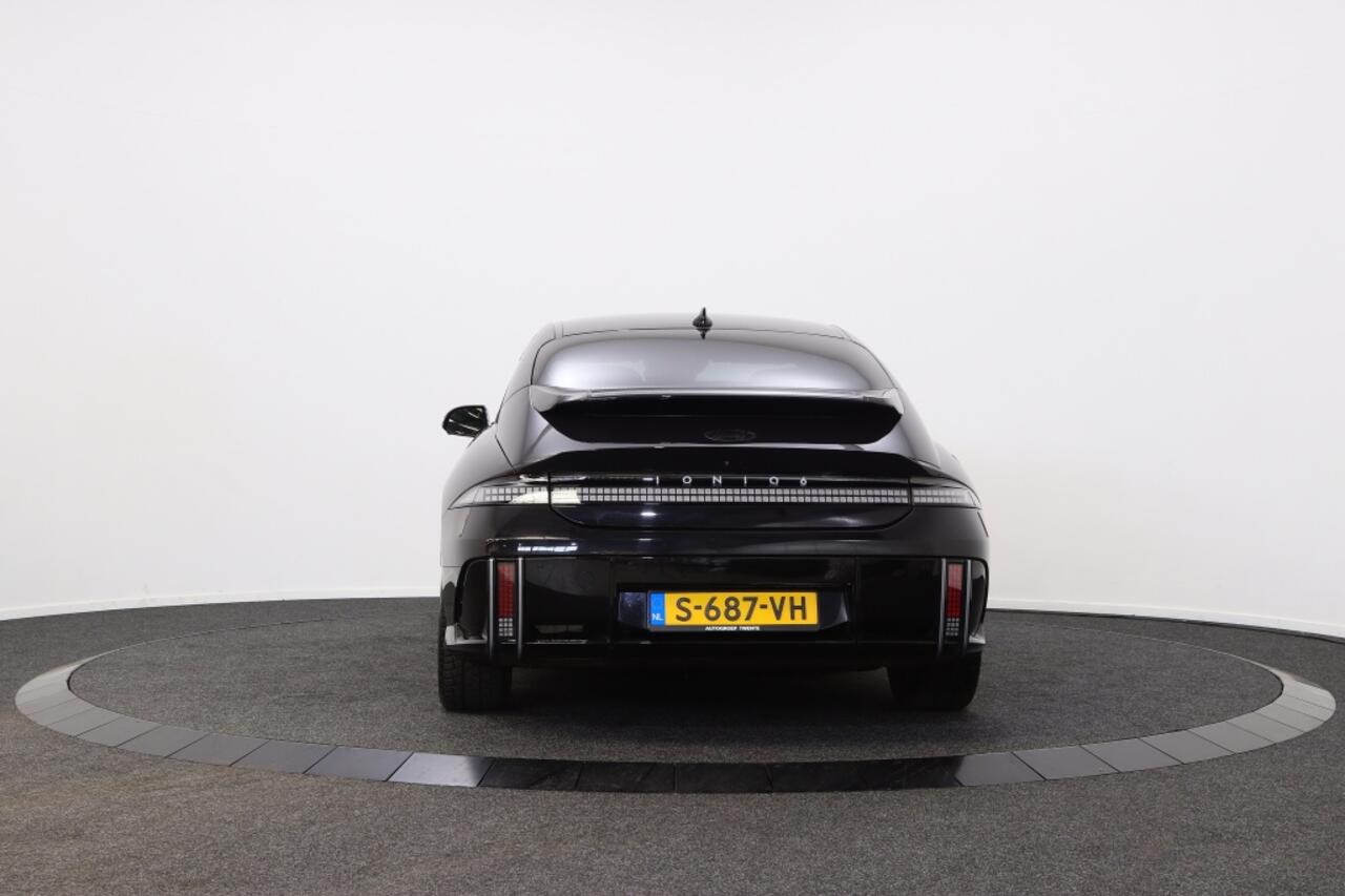 Hyundai IONIQ First Edition AWD 77.4kWh | Panorama dak | Navigatie | Camera |