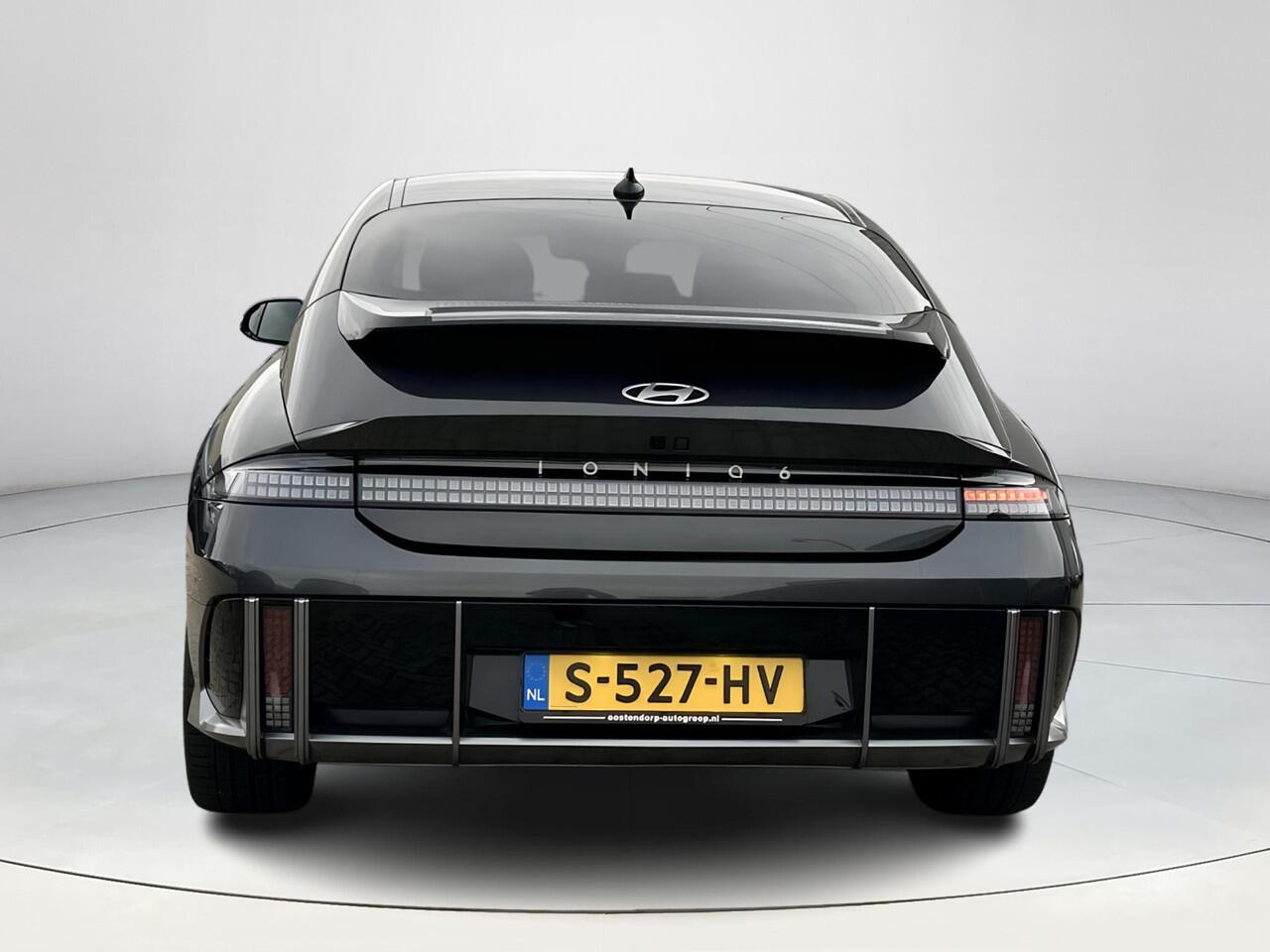 Hyundai IONIQ 6 Connect 77.4 kWh |Let op kilometerstand is nu 40932! | Automaat | Navigatie | adaptive Cruise Control | Climate control | Stoelverwarming | Rijklaar ! |