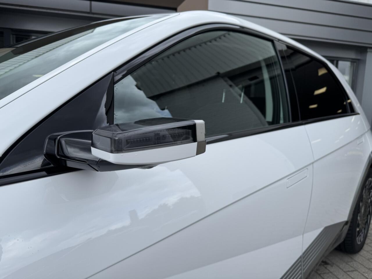 Hyundai IONIQ 5 Lounge AWD 77.4 kWh | digitale buiten spiegels | Lage km-stand |