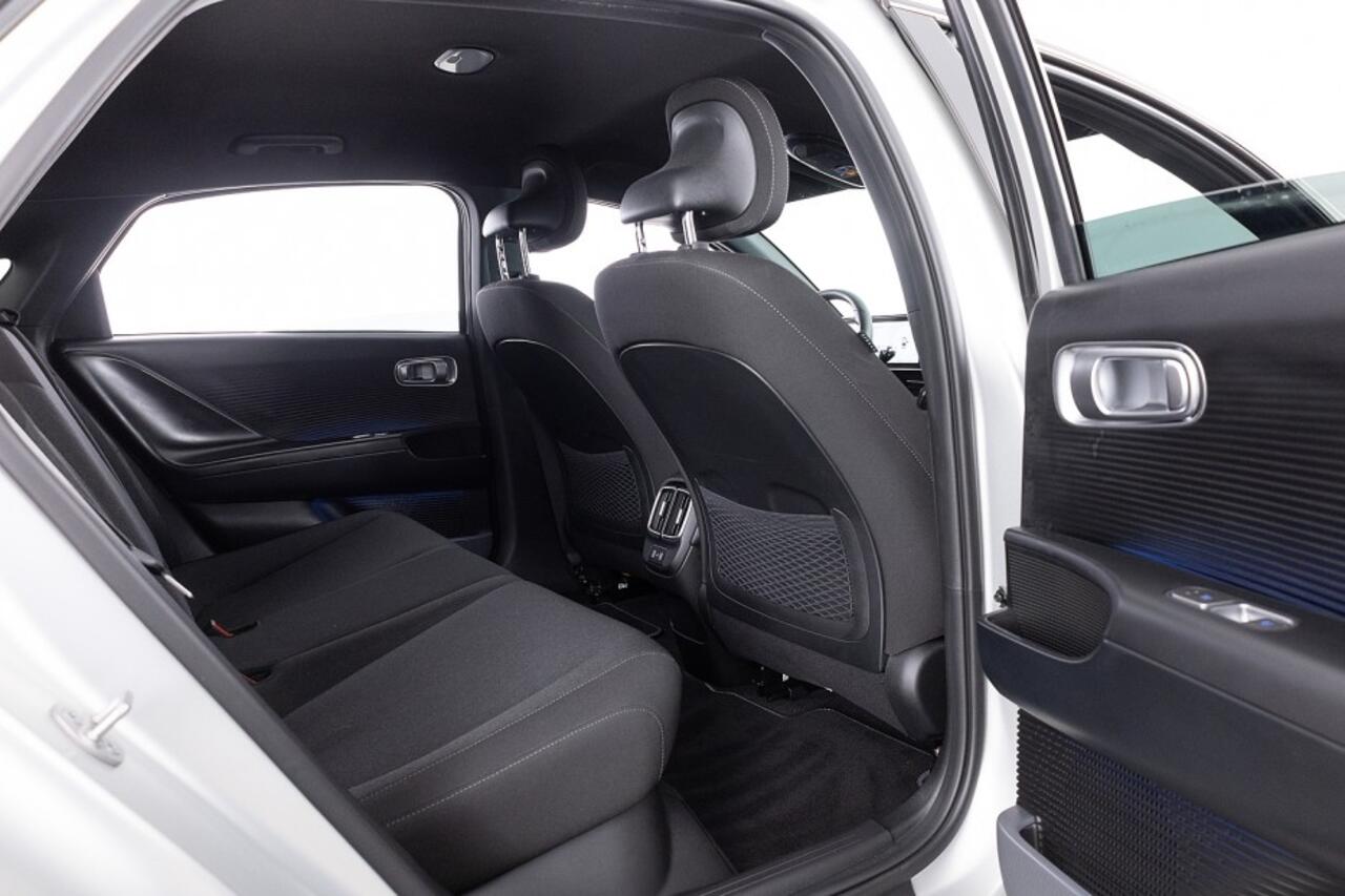 Hyundai IONIQ 6 Connect 77.4 kWh | 20 Inch | Head-UP | Full LED | NAVI | ECC | SOH 100%